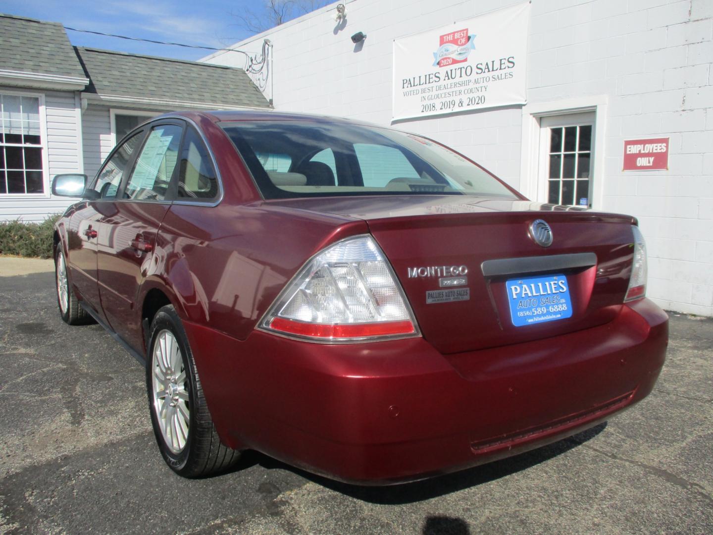 2005 RED Mercury Montego (1MEFM421X5G) with an 3.0L L4 DOHC 16V engine, AUTOMATIC transmission, located at 540a Delsea Drive, Sewell, NJ, 08080, (856) 589-6888, 39.752560, -75.111206 - Photo#2